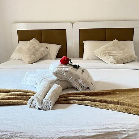 Appartement De Luxe Avec Jardin Vue Sur La Piscine Golf Securise 24H Sur 24 A 5 Minutes De L Aeroport Маракеш Екстериор снимка