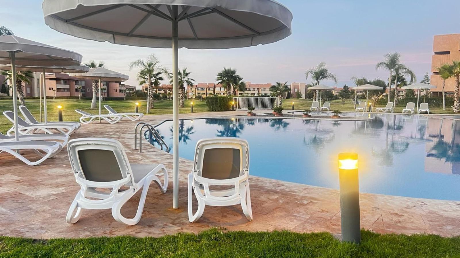 Appartement De Luxe Avec Jardin Vue Sur La Piscine Golf Securise 24H Sur 24 A 5 Minutes De L Aeroport Маракеш Екстериор снимка